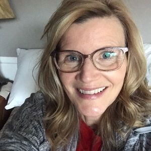 Meet your Posher, Rebecca